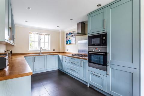 Hornbeam Woodfield, Ashtead, KT21 2RL