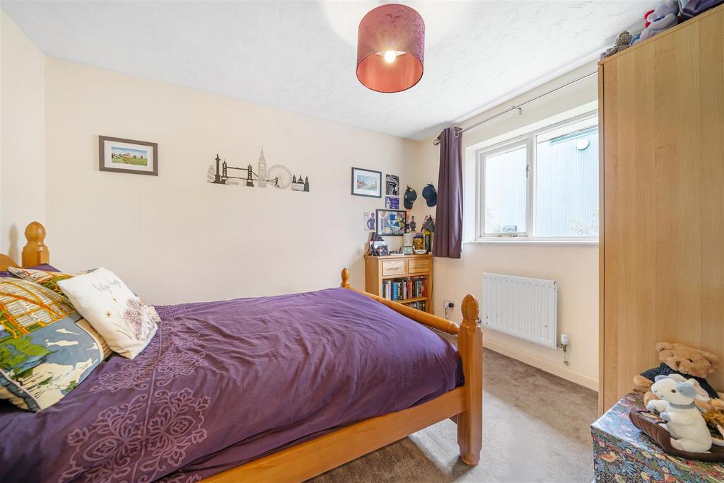 30 Ridgewell Close-2.jpg