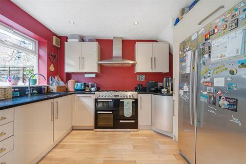 30 Ridgewell Close, London, SE26 5AP