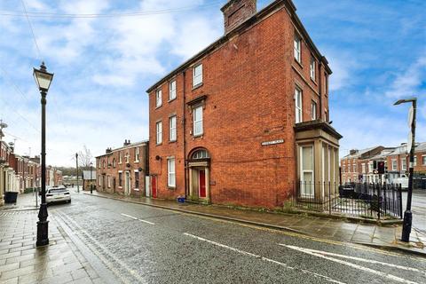 6 bedroom house for sale, Stanley Place, Preston