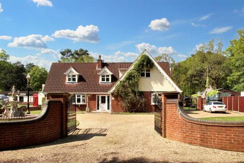 7 bedroom detached house for sale, Shortthorn Road, Stratton Strawless NR10
