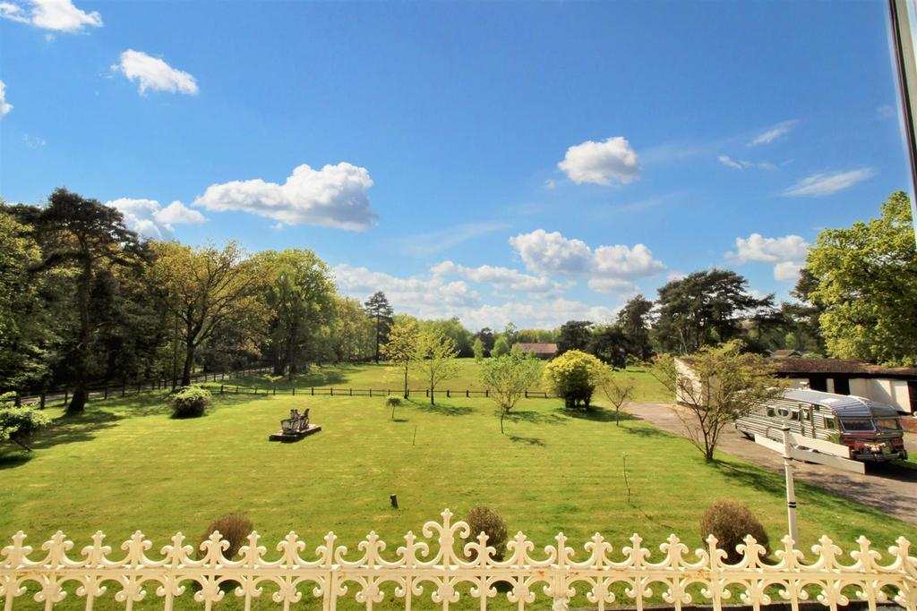 Shortthorn Road, Stratton Strawless NR10 7 bed detached house for sale