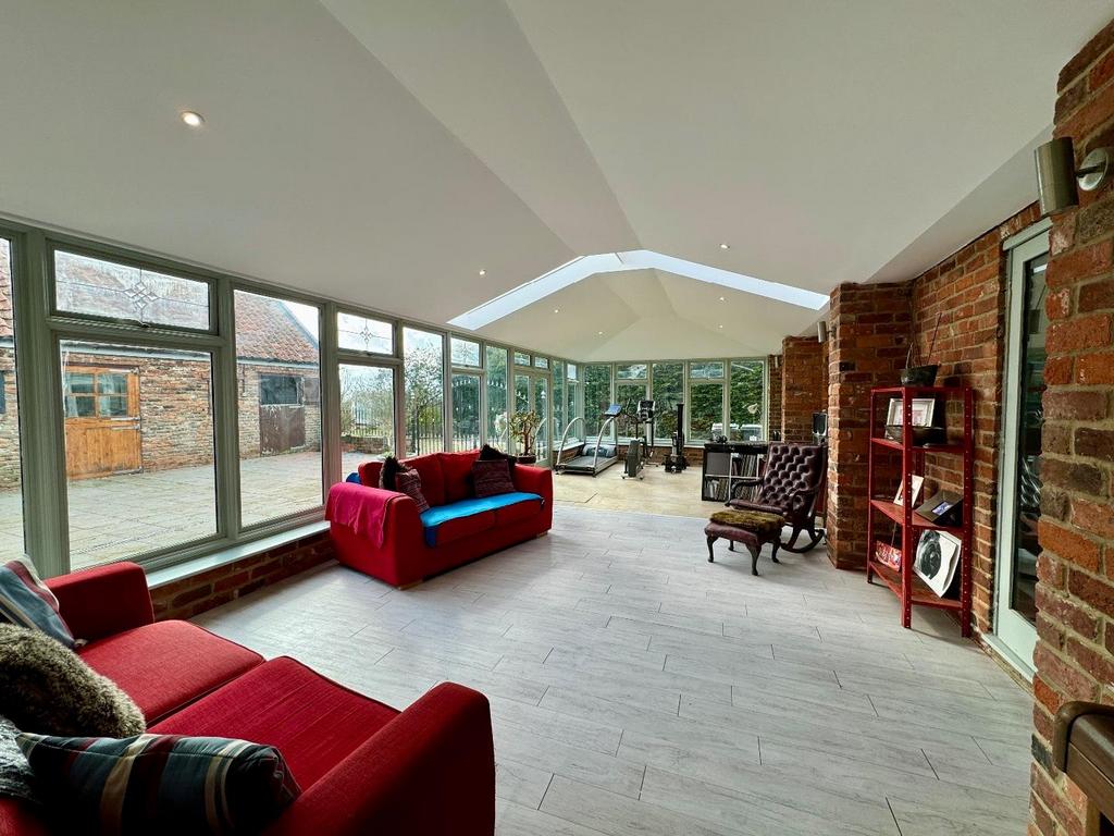Garden/family room