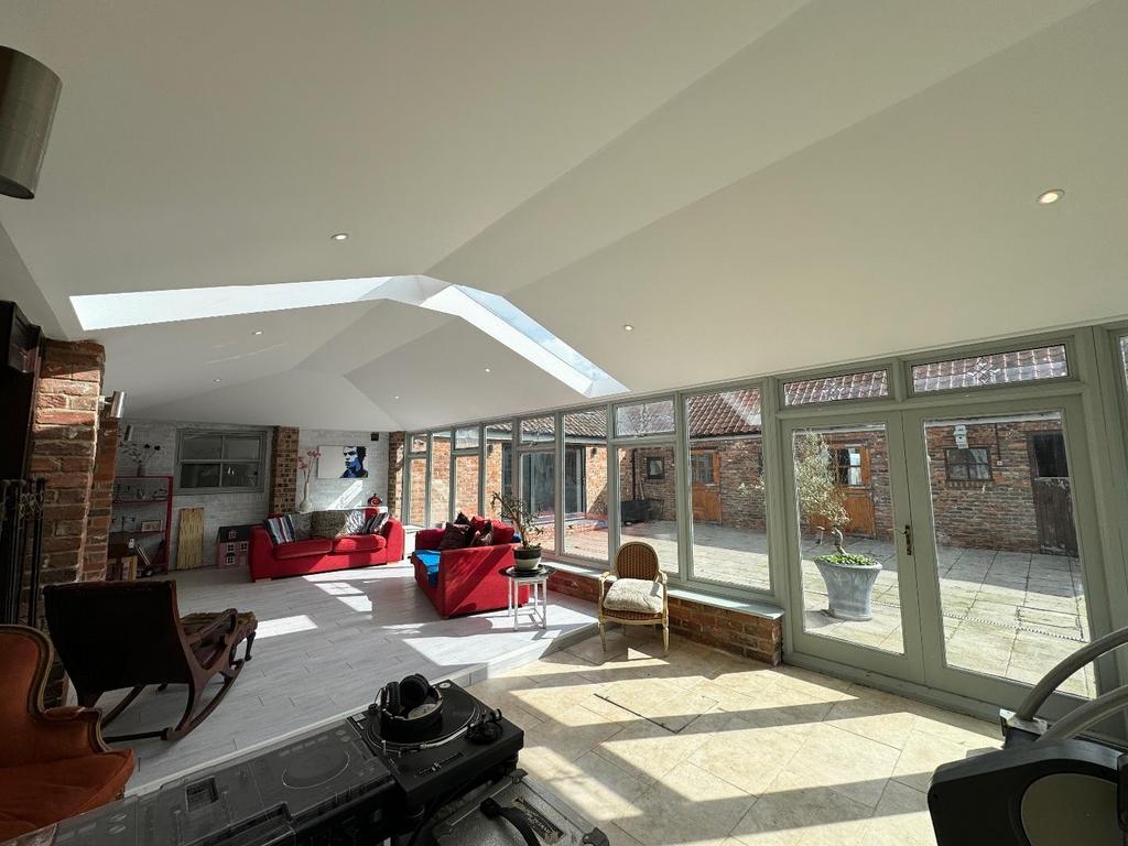Garden/family room