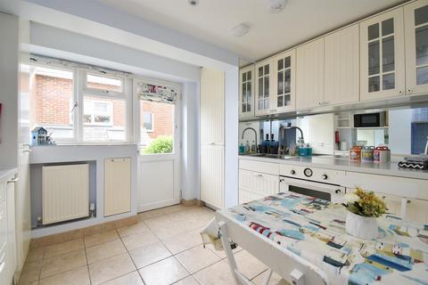 2 bedroom terraced house for sale, Tackleway, Hastings TN34