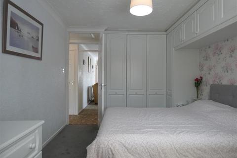 2 bedroom semi-detached bungalow for sale, Halcyon Way, Shobnall, Burton-On-Trent