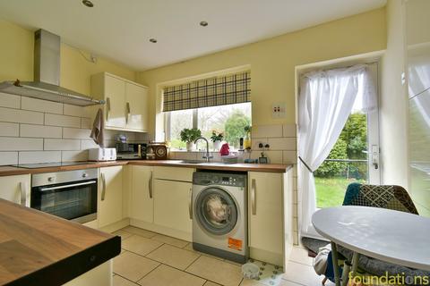 2 bedroom bungalow for sale, Pembury Grove, Bexhill-on-Sea, TN39