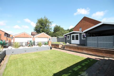 4 bedroom detached house for sale, Bakewell Street, Coalville LE67