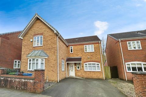 4 bedroom detached house for sale, Roch Bank, Manchester M9