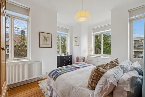 2 bedroom flat for sale, Grove Park Terrace, Chiswick W4