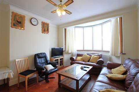 27 Greencroft Road, Hounslow, TW5 0BH