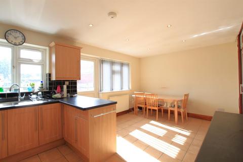 27 Greencroft Road, Hounslow, TW5 0BH