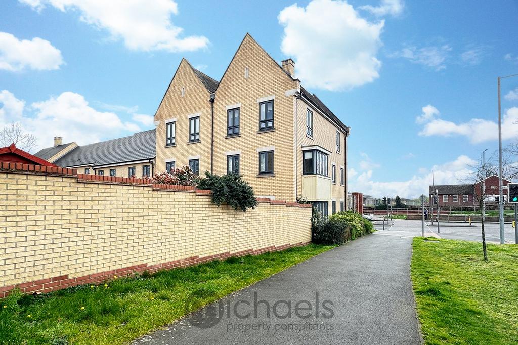 Roberts Road, Colchester, Colchester, CO2 3 bed townhouse for sale £