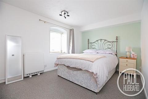 1 bedroom flat for sale, Swonnells Court, Oulton Broad, NR32
