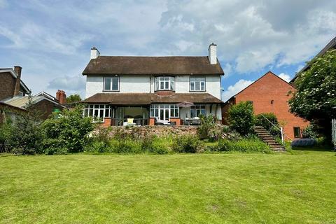 5 bedroom detached house for sale, Barton Road, Hereford, HR4