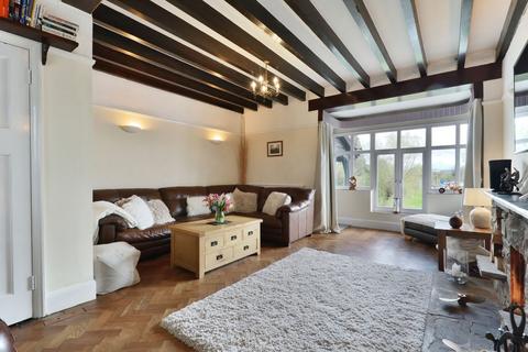 5 bedroom detached house for sale, Barton Road, Hereford, HR4