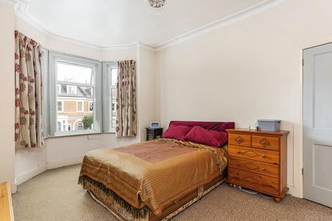 130 Windmill Road, Brentford, TW8 9NQ