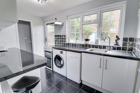 93 Broomfields, Hatfield Heath, Bishop's Stortford, CM22 7EL