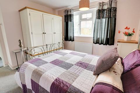 93 Broomfields, Hatfield Heath, Bishop's Stortford, CM22 7EL