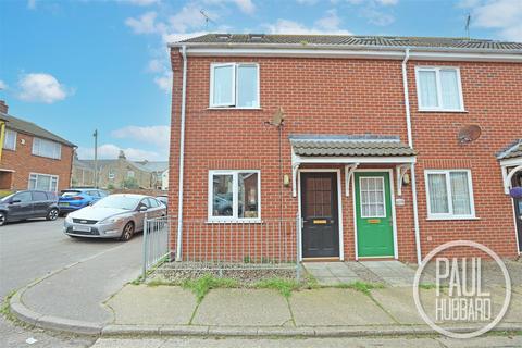 3 bedroom end of terrace house for sale, Harold Road, Kirkley, NR33