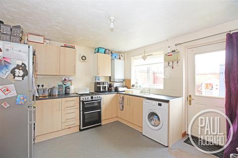 3 bedroom end of terrace house for sale, Harold Road, Kirkley, NR33