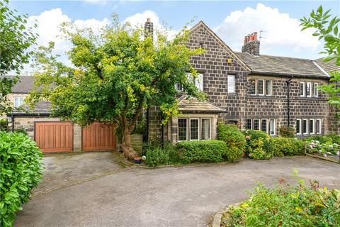 4 bedroom semi-detached house for sale, Larkfield Road, Rawdon, Leeds, West Yorkshire, LS19