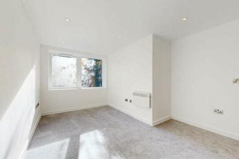 2 bedroom apartment to rent, Bond House,  Newbury,  RG14