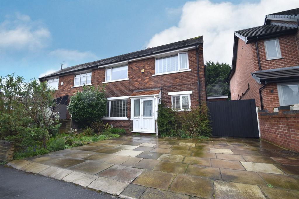 Borrowdale Avenue, Gatley 3 bed semidetached house for sale £350,000