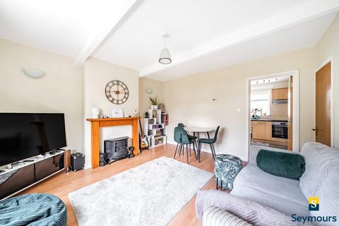 6 Downing Avenue, Guildford, GU2 7SY