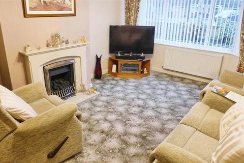 2 bedroom bungalow for sale, Findon Close, Bulkington, Warwickshire, CV12