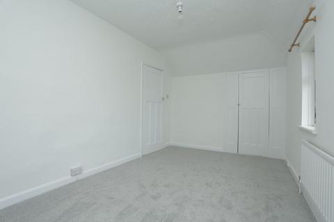115 Cowdray Square, Deal, CT14 9ES