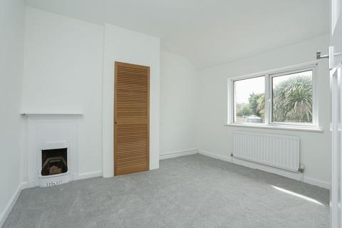 115 Cowdray Square, Deal, CT14 9ES
