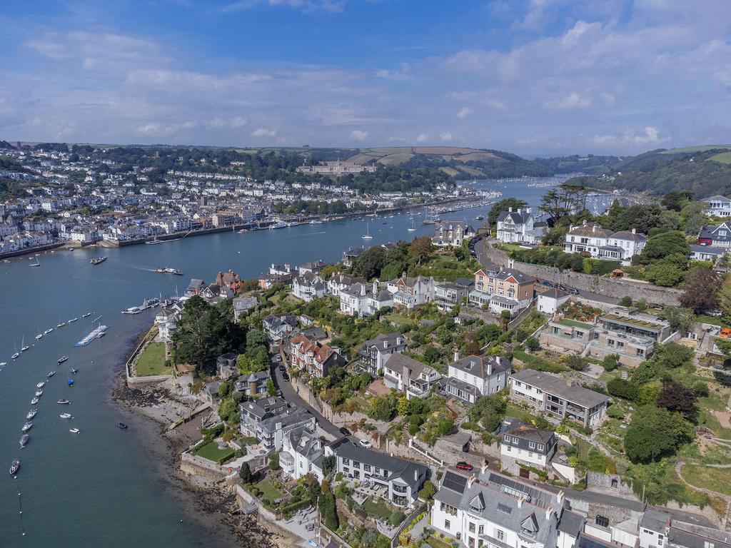 Crosstrees, Kingswear