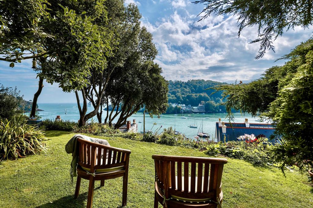 Crosstrees, Kingswear, Garden