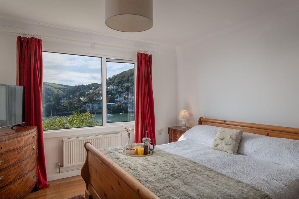 Principal Bedroom, Crosstrees, Kingswear