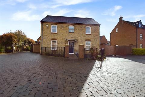 4 bedroom detached house for sale, Chivenor Way Kingsway, Quedgeley, Gloucester, Gloucestershire, GL2