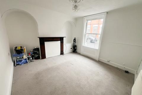 3 bedroom terraced house to rent, St Hugh Street, Lincoln, LN2