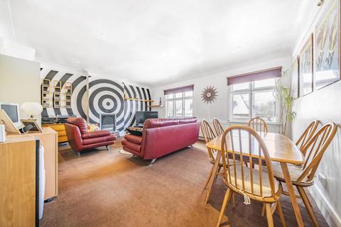 2 bedroom flat for sale, Ridgway, Wimbledon