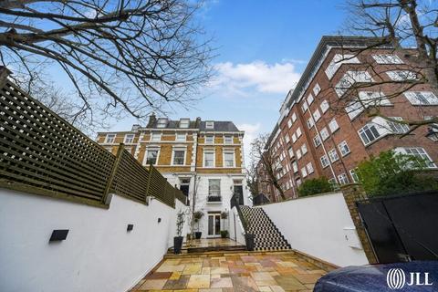 4 bedroom townhouse to rent, Holland Park Avenue London W11