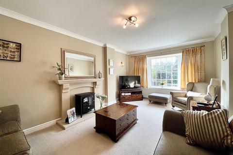 12 Bolton Way, Boston Spa, Wetherby, LS23 6PT