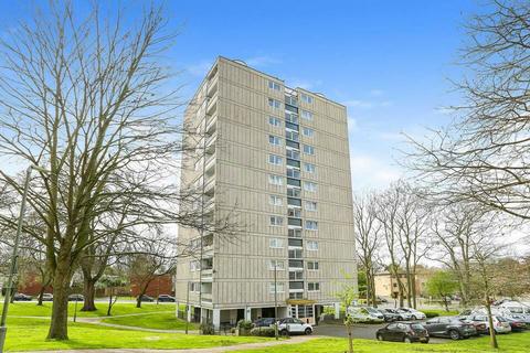 2 bedroom flat for sale, Tangley Grove, London, SW15 4EQ