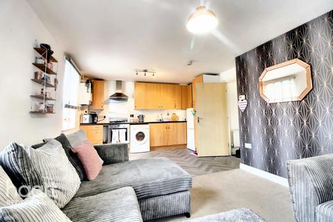 2 bedroom flat for sale, Saxon Way, Bedford