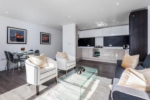 3 bedroom flat to rent, Park House, 1 Goldstone Crescent BN3