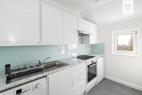 2 bedroom flat to rent, Church Place, Brighton BN2