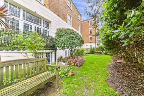 Flat 1, Hall Place, 5 - 7 Urswick Road, London, E9 6EG