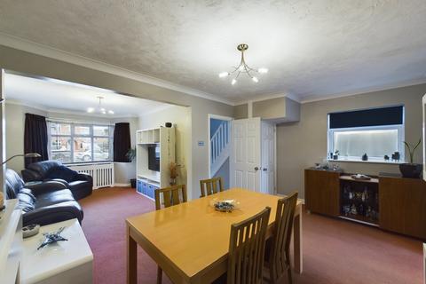3 bedroom semi-detached house for sale, Winchester Avenue, Worcester, Worcestershire, WR2