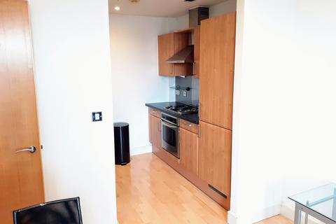 1 bedroom flat to rent, Cromwell Court, Brewery Wharf, Leeds, LS10