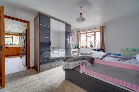 2 bedroom detached bungalow for sale, Needingworth Road, St. Ives, Cambridgeshire, PE27