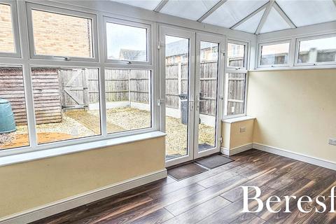 1 Sudbury Close, Romford, RM3 9FL
