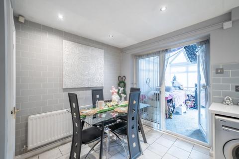 38 Leagate, Liverpool, L10 1NH